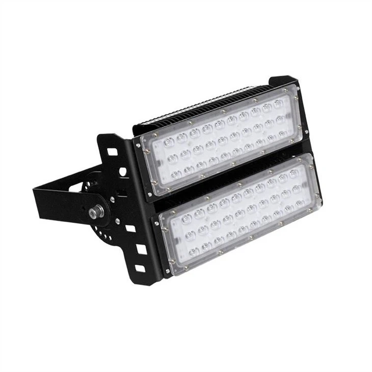 Futbol projektorli chiroq