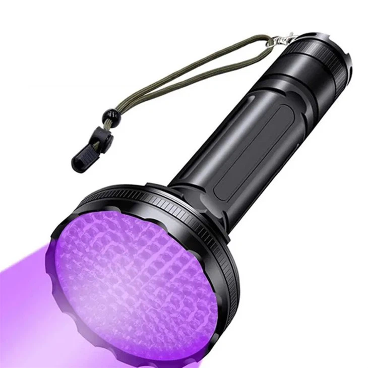 LED UV chiroq
