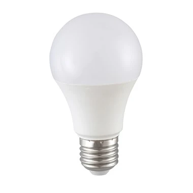 1600 lumenli LED lampochka