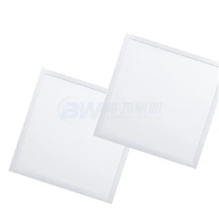 2 fut X 2 fut o'lchamdagi LED panel yoritgichi
